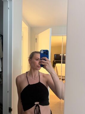 ILLA ILLA Black Halter Ruched Tie-Front Crop Top